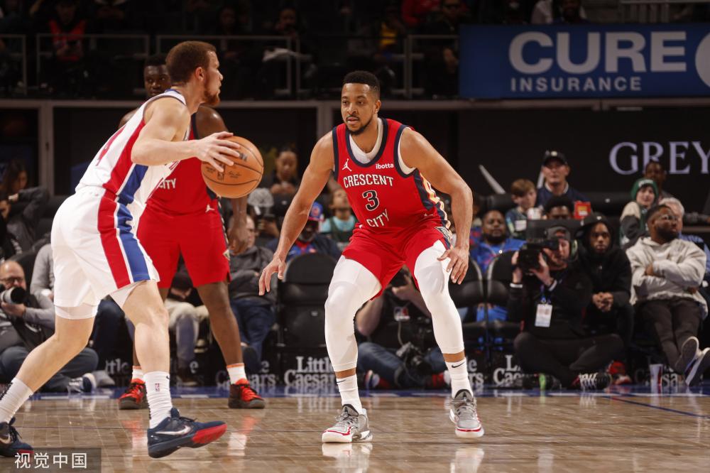 向鹏虽然在 向鹏虽然在